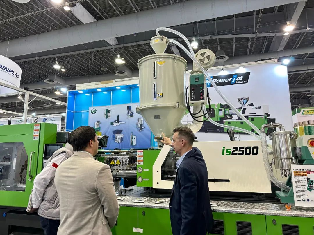 40001百老汇集团